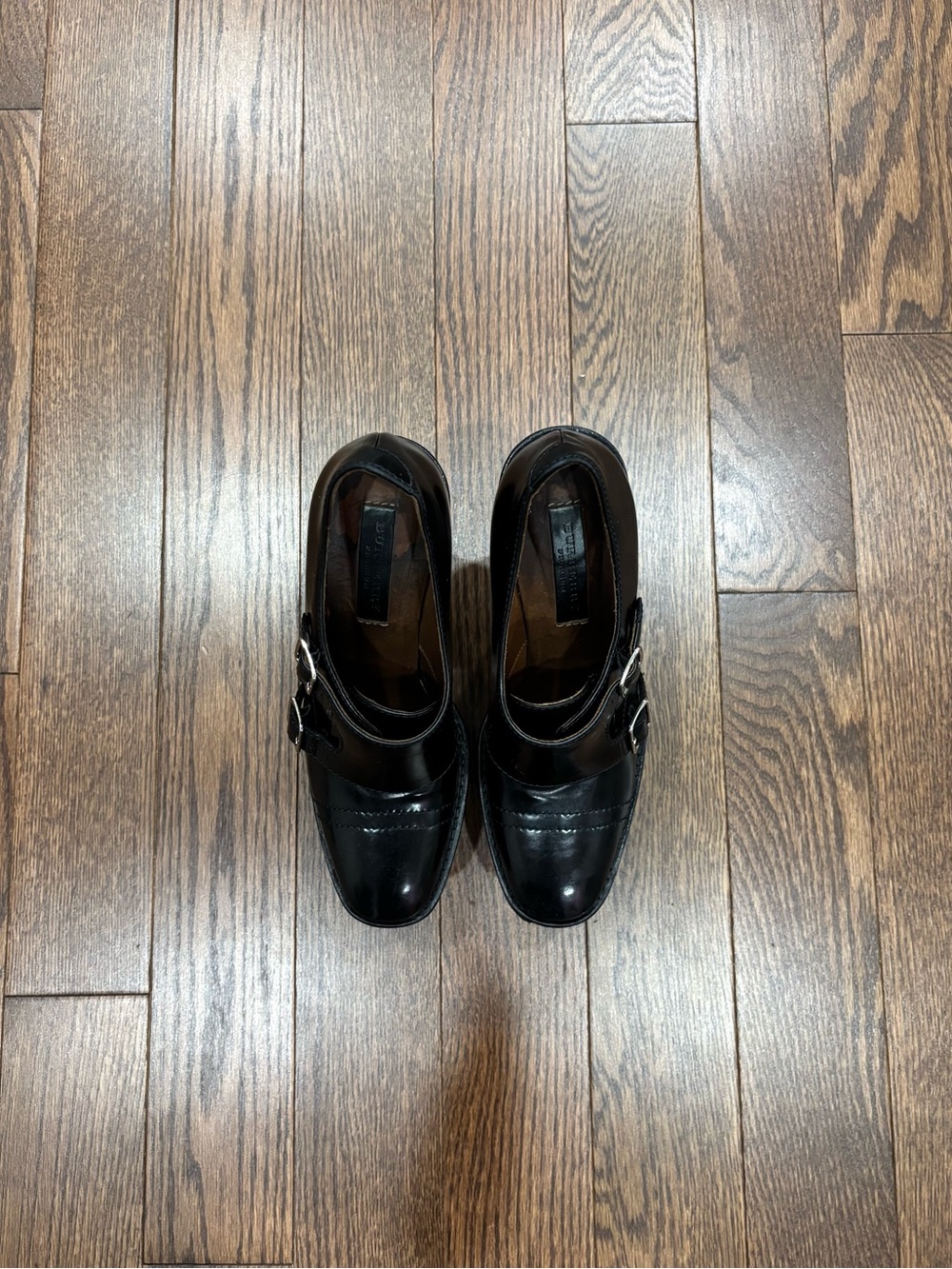 Authentic Burberry heels - Picture 5 of 9